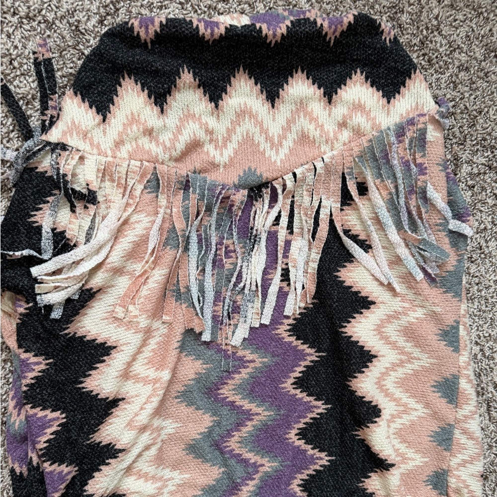 Fringed Aztec Pattern Cardigan - Picture 12 of 16